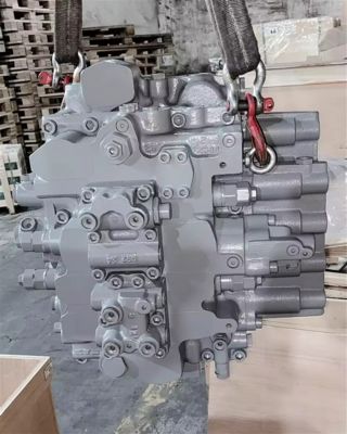 Hitachi EX200-5 besturingsklep 4366959 Hydraulische distributeur