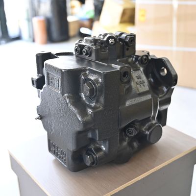 WB93R-8 Hoofd Hydraulische pomp voor komatsu Graafmachine onderdelen 708-1U-00163 7081U00163 Axial Piston pomp