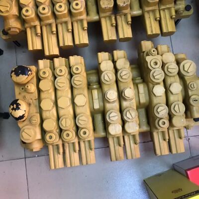 305.5 306 307 Hydraulische hoofdregelklep Assy voor graafmachine reserveonderdelen 298-2877 2982877 Hoofdregelklep OEM