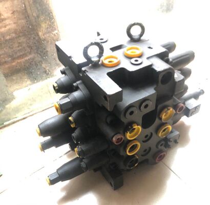 SK120 SK120-3 Hydraulische besturingsklep voor Kobelco Graafmachine Onderdelen KMX13YBB33001-00 YY30V00001F1 Distributor OEM