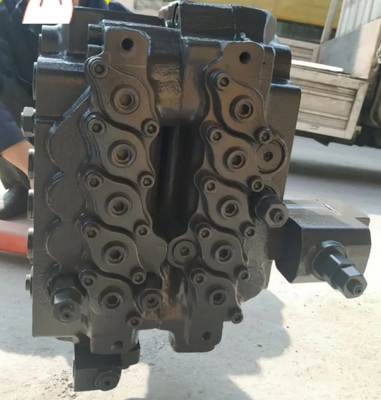 HD820 Hydraulische besturingsklep voor Kato Graafmachine Onderdelen Distributeur OEM