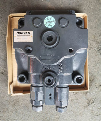 Het Graafwerktuig Parts Swing Motor K1000777A 170303-00050A van DX480LC DX520LC Doosan